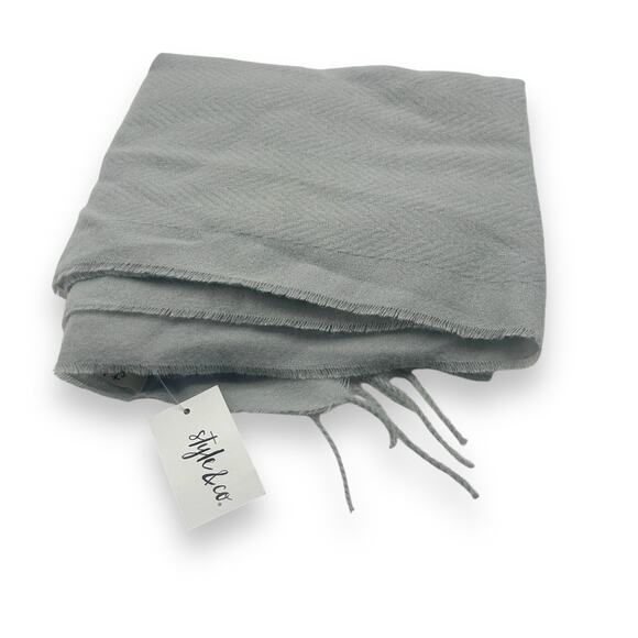 NWT Style & Co Women's Solid Fringe-Trim Scarf Light Gray Plush Soft Rectangle - Picture 8 of 16